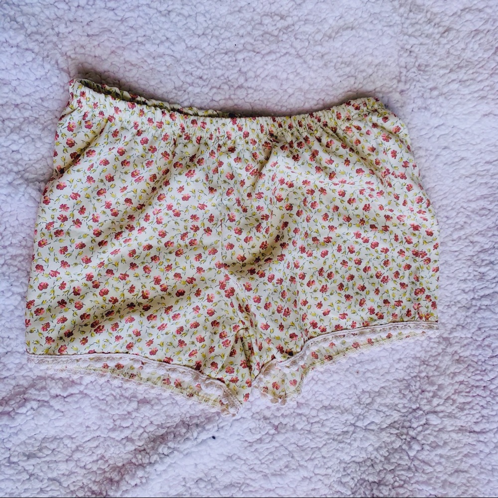 tea n rose young floral shorts